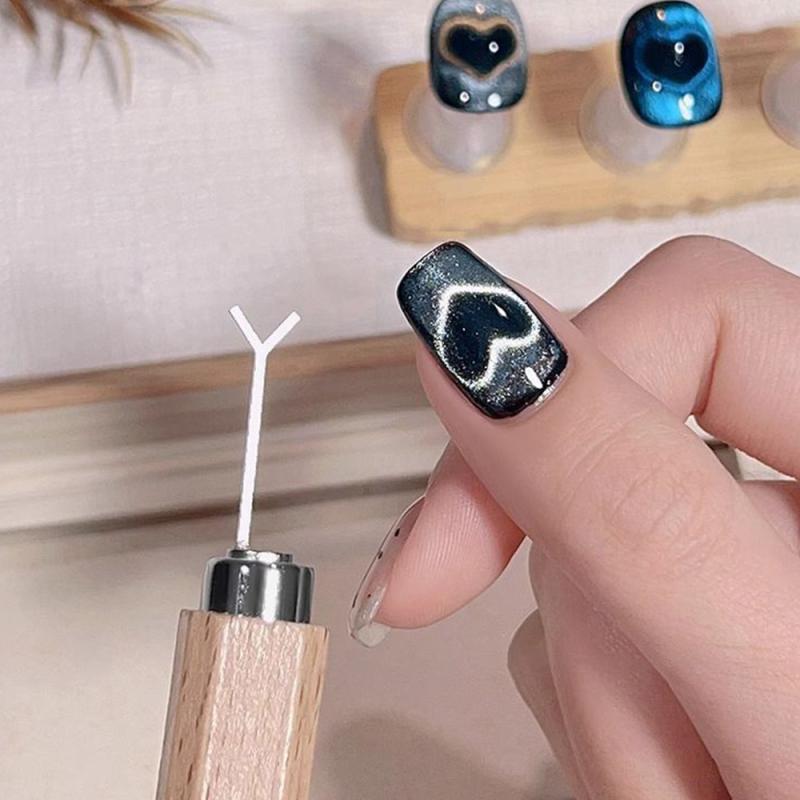 Nail Art Love - Y 字型ネイルマグネットスティックラブハートキャットアイネイルアートツール、ハートインゴット形状を作成するためのツール