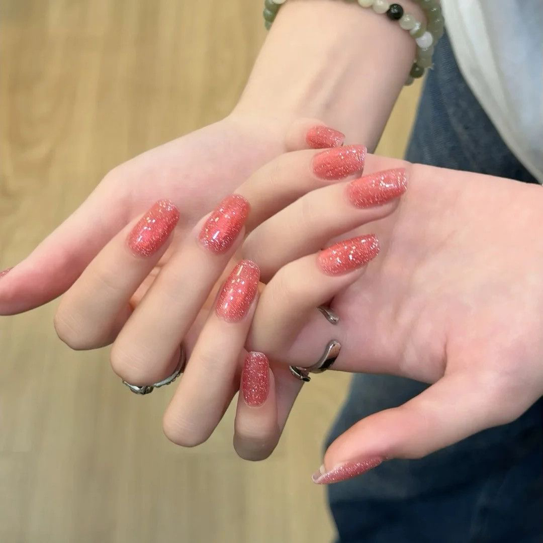 人気のホワイトニンググリッターキャットアイジェルポリッシュ  - Nail Art Cat Eye Pink のレビューと価格