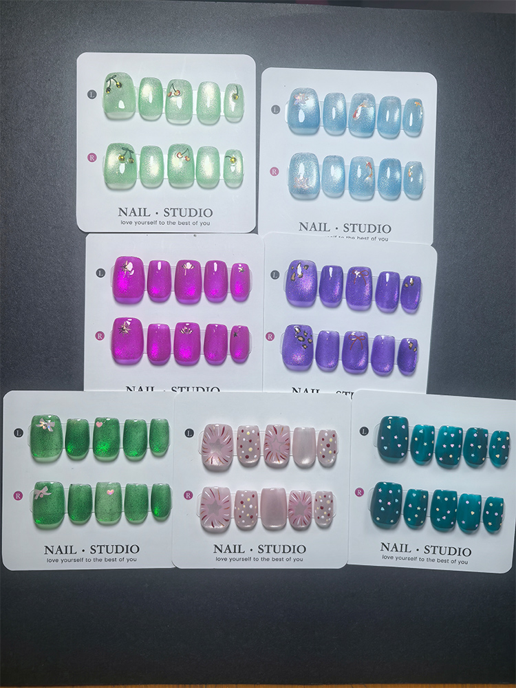 キャットアイプレスオンネイル 10個入り、チェリーゴールドフ - Nail Art Eye Cat のレビューと価格