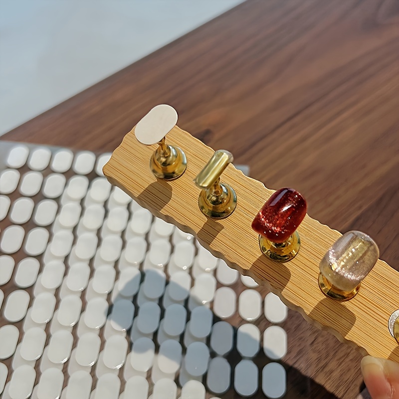 ネイルアートディスプレイ粘着タブ2個、付け爪マニキュアチップ - Nail Art Vector のレビューと価格