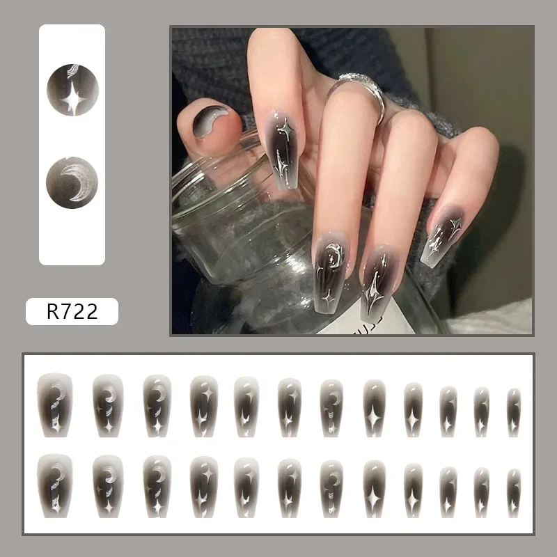 デザインのダークススパイポンドネイル、ネイルチップのプレス、 - Nail Art Love のレビューと価格