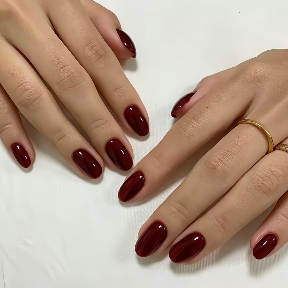 24枚入りミルキーホワイトプレスオンネイルショートスクエア半 - Nail Art Ombre のレビューと価格